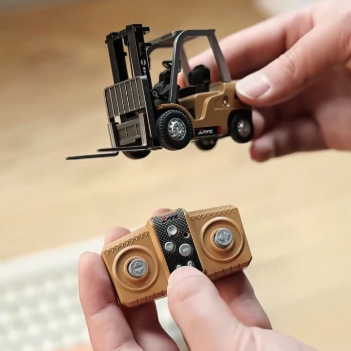 2.4G Tabletop RC Forklift Engineering Vehicle 1/64 Mini Remote Control Alloy Forklift Desktop Toys Model  for Boys