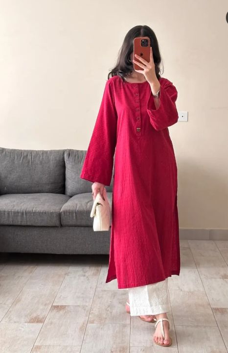 long%20red%20and%20maroon%20shirt%20trendy%20girls%20women%20fashion%20beautiful%20neck%20desing%20best%20for%20ramzan%20and%20eid%20-%20Image%203
