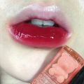 6 color lip glaze, cute little bear, mirror gloss, jelly lips with sparkling light dew water, long-lasting stain resistant trans.