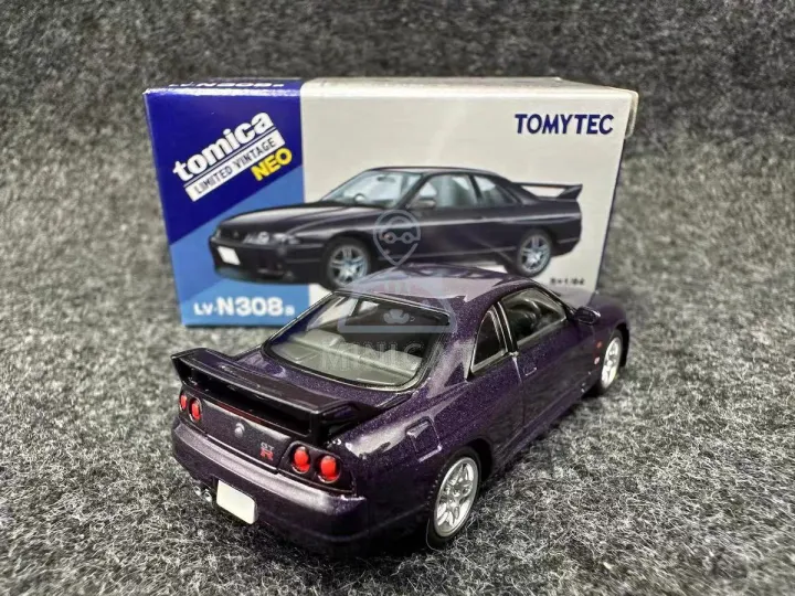 Tomica%20Limited%20Vintage%20Neo%20(Nissan%20Skyline%20GT-R%20V-spec)%20-%20Image%203