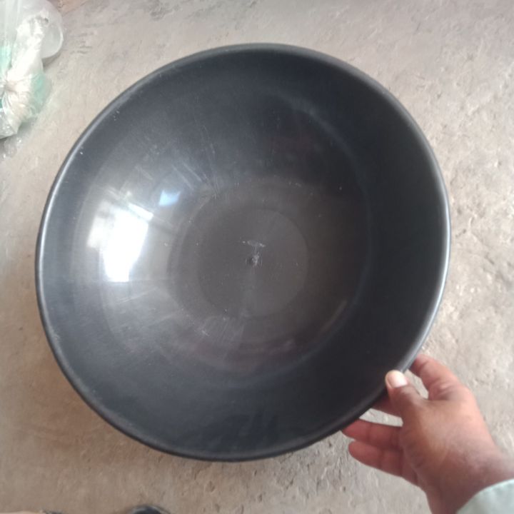 Unbreakable%20Plastic%20Tasla%20-%20%20Construction%20Cement%20Tasla/Tub%20(Black%20Color)%20Home%20,and%20construction%20uses%20(16%20INCH)%20-%20Image%206
