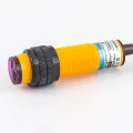 Proximity/Diffuse Reflection Photoelectric Switch Sensor DC12V Infrared E3F-DS10 NO/NC NPN/PNP 5-50cm Detection Range Adjustable. 