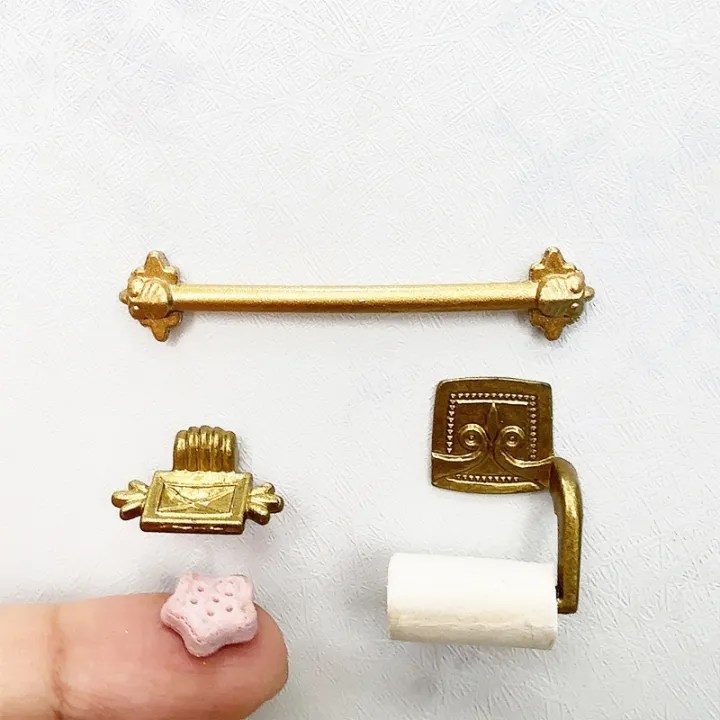 Doll%20Home%20Miniature%20Bathroom%20Simulation%20Set%20with%20Paper%20Towel%20Rack%20and%20Soap%20Rack%201/12%20Scale%20-%20Image%202