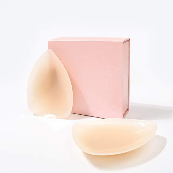 Braless%20Seamless%20Sticker%20Bra%20Ultra%20Thin%20Invisible%20Bra%20Nipple%20Cover%20Bioadhesive%20Silicone%20Reusable%20Sweatproof%20for%20Summer%20Travel%20-%20Image%208