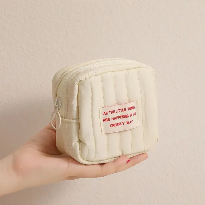 Korean%20Square%20Small%20Makeup%20Bag%20Student%20Small%20Earphones%20Zero%20Wallet%20Girl%20Portable%20Lipstick%20Storage%20Bags%20-%20Image%206