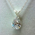 Huitan Water Drop Cubic Zirconia Crystal Women's Necklace Simple and Elegant Female Accessories  Wedding Jewelry 2021 Trendy. 