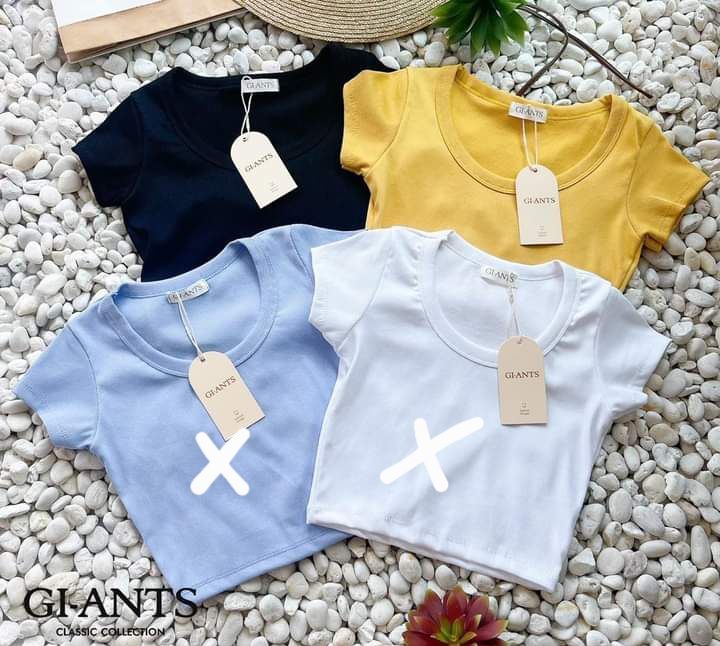 GI-ants%20Women's%20Top:%20Unleash%20Power%20and%20Style%20-%20Elevate%20Your%20Wardrobe%20with%20Trendsetting%20Designs%20and%20Effortless%20Chic!%20-%20Image%206