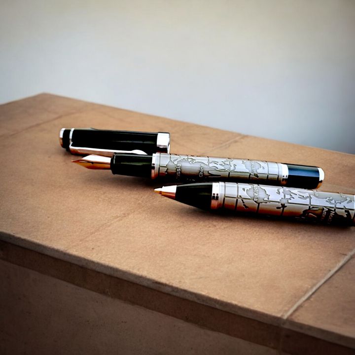 3%20in%201%20Executive%20Gift%20Set%20of%20Fountain%20Pen-Ball%20Pen%20and%20Ink%20Pot%20With%20Premium%20Gift%20Box%20-%20Image%203