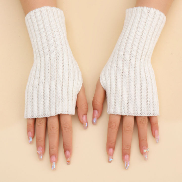 Autumn%20Winter%20Fashion%20Warm%20Fingerless%20Solid%20Color%20Ribbed%20Knitted%20Short%20Gloves%20Arm%20Warmers%20-%20Image%203