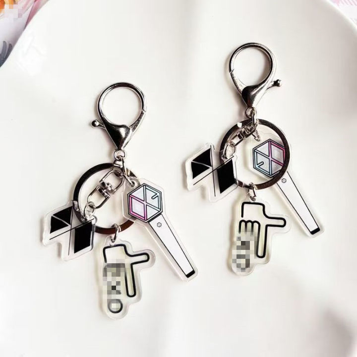 Idol Keychains Kpop Idol Astro Ateez IU EXO Three-Piece Acrylic Lightstick Keychain ...