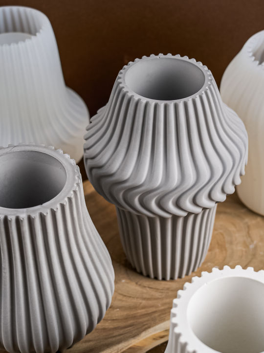 DIY Simple Lines Vase Cement Silicone Mold Striped Dried Flowers Vase Plaster Gypsum Mould Resin Crafts Casting Home Decor