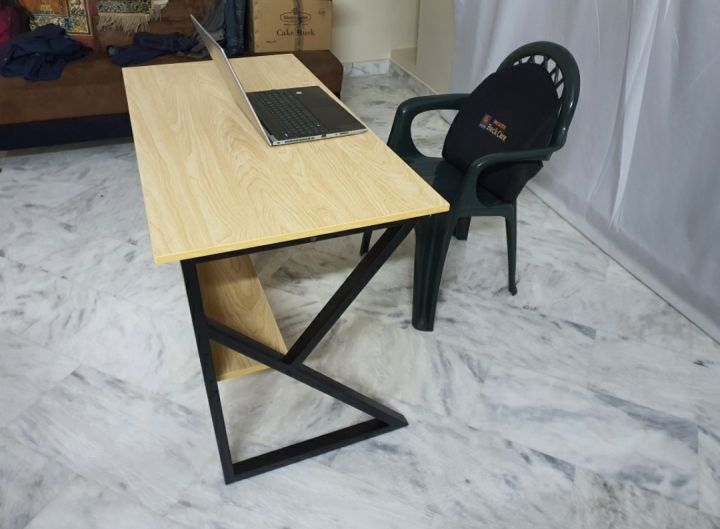 Freelancing%20table,%20Online%20work%20table,Laptop%20table,Study%20table%20Side%20table,Office%20table,Executive%20table,%20Workstation%20table,%20Computer%20table,%20Gaming%20table,Dining%20table%20and%20Coffee%20table%20-%20Image%204