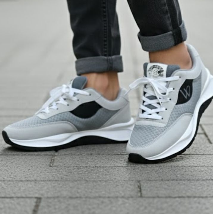 Lace-Up%20Low%20Top%20Sneakers%20for%20Men%20with%20Rubber%20Sole%20-%20Lightweight%20Version%20-%20Comfortable%20for%20All%20Seasons%20-%20Image%202
