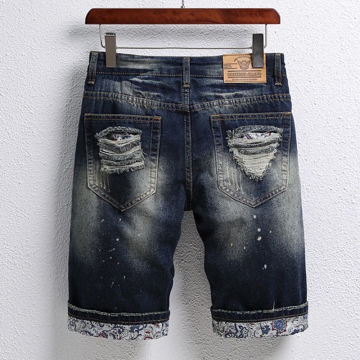 Summer%20Men's%20Knee-length%20Ripped%20Denim%20Shorts%20Hip-hop%20High%20Street%20Slim%20Straight%20Short%20Jeans%20Male%20Retro%20Fashion%20Casual%20Shorts%20-%20Image%202