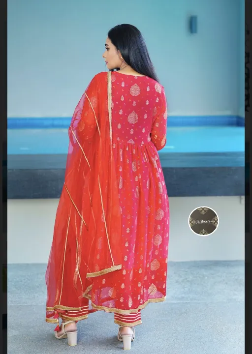 Red%20Naira%20cut%20with%20Alia%20Design%20-%20Image%203