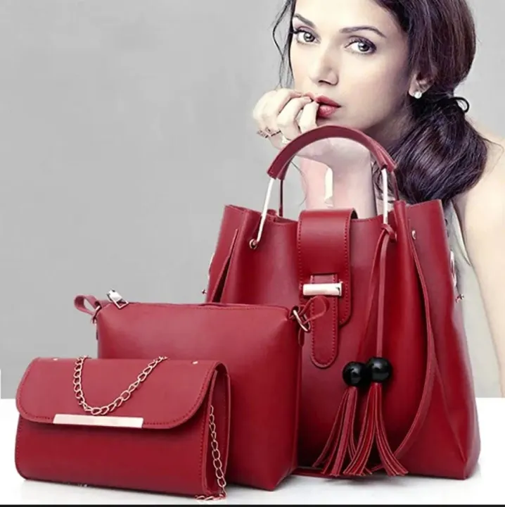 Our%20new%20collection%20of%20Queen%203%20pieces%20Lady%20Handbag%20sets.%20This%20leather%20features%20a%20roomy%20main%20compartment%20and%20%20two%20side%20pockets,%20making%20it%20suitable%20for%20shopping,%20traveling%20or%20simply%20staying%20organized%20,%20and%20comes%20with%20a%20small%20handy%20bag%20and%20pouch%20-%20Image%206