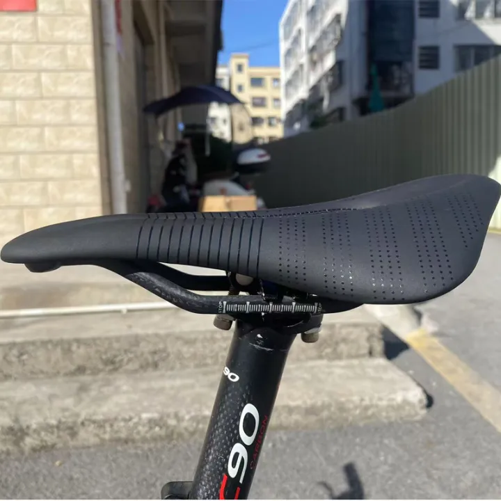 Samana%20Black%20Soft%20Comfortable%20Carbon%20Road%20Bike%20Saddle%20MTB%20Lightweight%20Only%20128g%20T800%20Material%20-%20Image%206