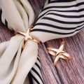 3pcs X-Shaped Scarf Clips Buckles for Women, Scarf Holder Pins for Shawls Silk Clothes (Golden/Silvery). 