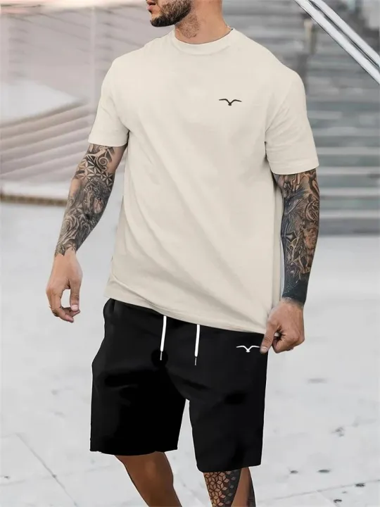 2025%20Hot%20Selling%20Spliced%20Pattern%20Men's%20T-Shirt%20Round%20Neck%20Short-Sleeved%20Drawstring%20Shorts%20Outdoor%20Breathable%20Quick%20Drying%20Short%20-%20Image%204