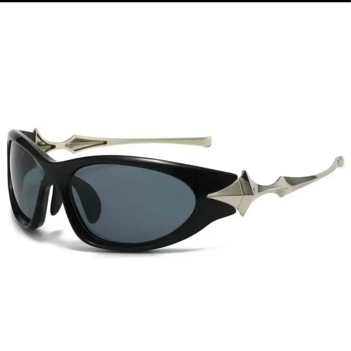 Chunky%20Star%20sunglass(black/silver)%20Luxury%20sunglass,Y2K%20-%20Image%202