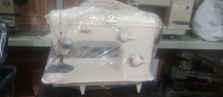PFAFF brand sewing machine