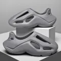 Couples hole shoes summer coconut sandals men's beach shoes fashion outdoor EVA sandals and slippers Baotou shoes. 