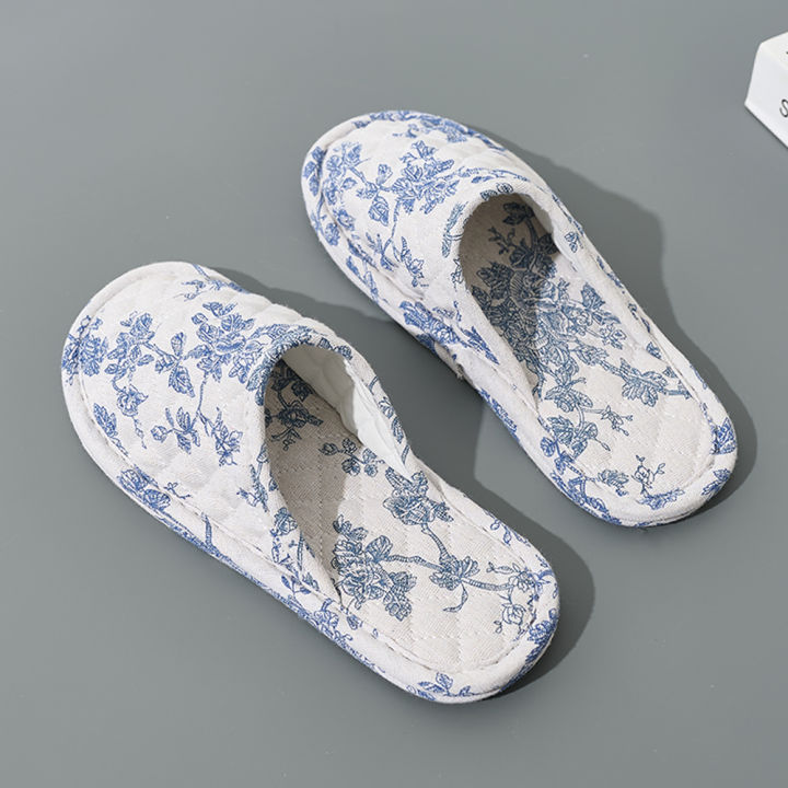 Home%20Indoor%20Slippers%20Soft%20Bottom%20Antislip%20Women%20Slippers%20Fashion%20Cotton%20Floral%20Floor%20Shoes%20Warm%20Lightweight%20Bedroom%20Slippers%20-%20Image%203