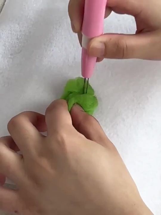 Hot Sale Felting Needle with 7Needles Plastic Household Handmade DIY Starter Tool Materials Blanket Crafts Security Storage