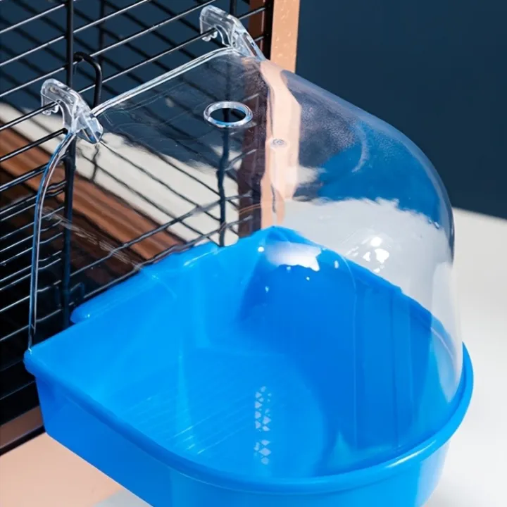 Transparent%20Bird%20Bath%20Tub%20-%20Splash-Proof%20PP%20Shower%20for%20Parrots,%20Lovebirds%20&%20Conures%20w/%20Easy-Grip%20Handle%20-%20Image%204