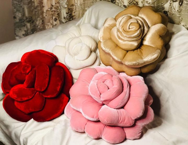 Velvet%20Rose%20flower%20Cushions-Cushion%20Room%20Decoration%20Items-Sofa%20Cushion%20-%20Filled%20with%20Fiber%20Polyester%20-%20Image%207