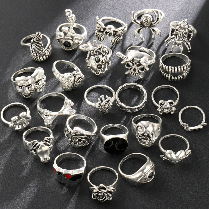 24%20Pcs%20Gothic%20Skeleton%20Unisex%20Ring%20Set%20Punk%20Grunge%20Butterfly%20Frog%20Woman%20Man%20Jewelry%20Hip%20Hop%20Party%20Street%20Ring%20Accessories%20%20-%20Image%203
