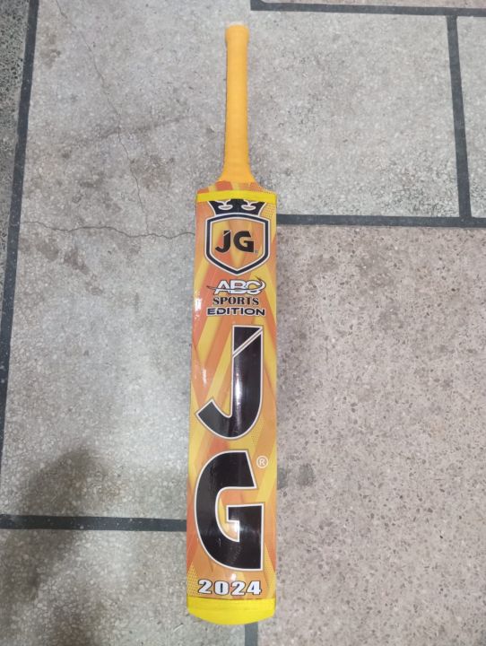 JG%20player%20edition%20coconut%20bat%20double%20season%20coconut%20tspe%20ball%20cricket%20bat%20-%20Image%207