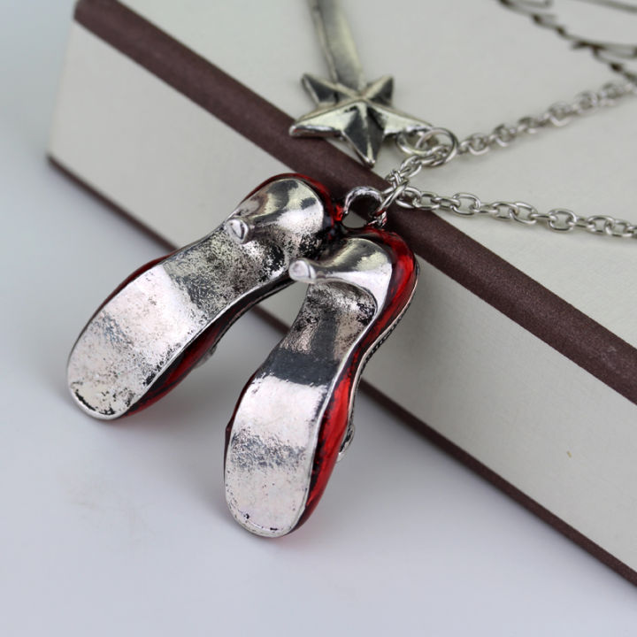 Wizard%20of%20Charm%20Necklace%20Ruby%20Red%20Slippers%20Jewelry%20Magic%20Star%20Oz%20Ruby%20Slippers%20Gift%20for%20Little%20Girl%20-%20Image%205