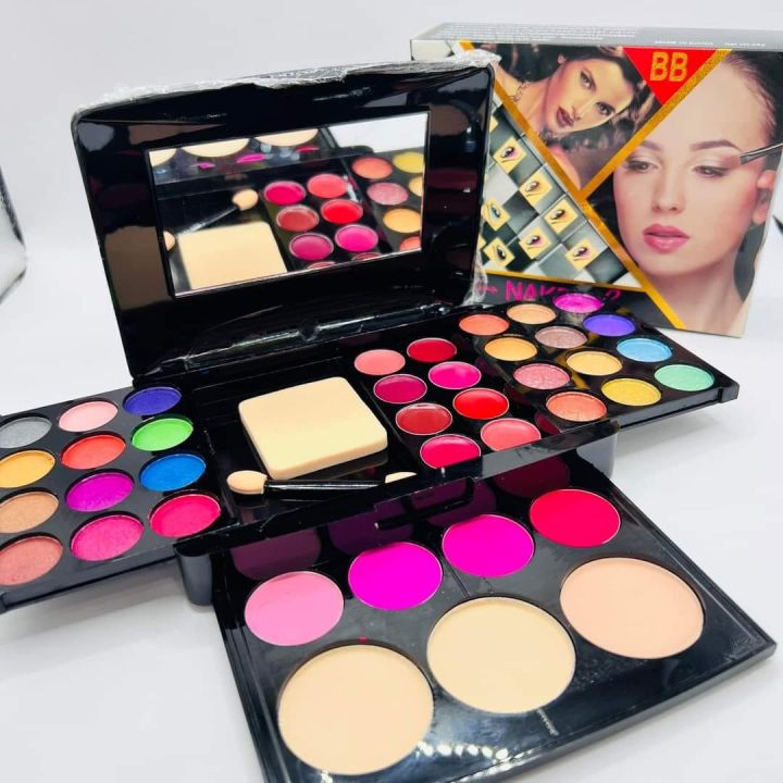 Makeup kit hotsell