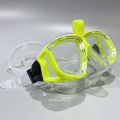 Professional underwater diving mask scuba diving goggles are suitable for GoPro small sports camera all-dry diving glasses. 