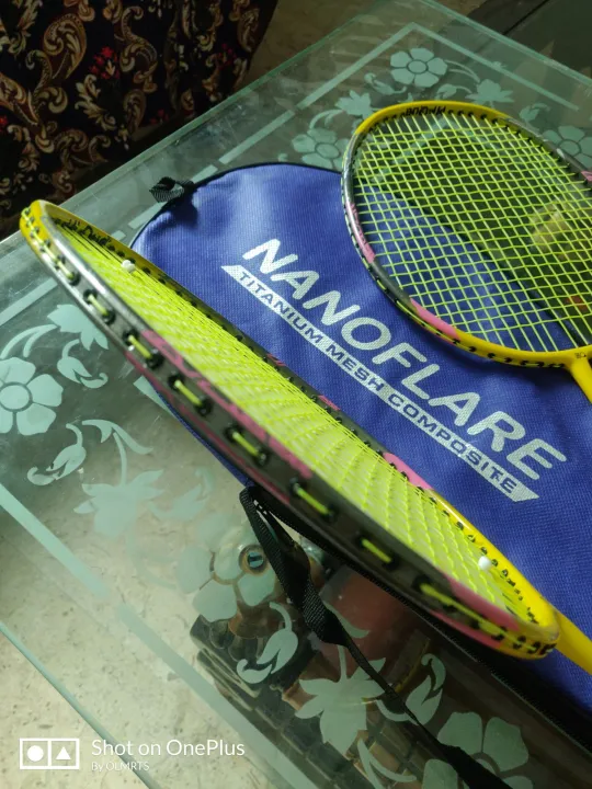 best%20HI-qua%20badminton%20racket%20pair%20-%20Image%204