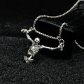 A Fashionable and Creative New Halloween Punk Style Skull Necklace Halloween Gift. 