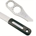 Bicycle Gear Freewheel Removal Tool - Adjustable Sprocket and Freewheel Wrench with Ergonomic Handle, Made of Stainless Steel. 