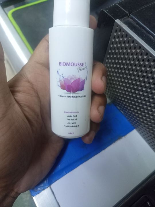 Biomousse%20flora%2060ml%20cleanser%20for%20intimate%20hygiene%20-%20Image%204