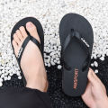 Men's flip flops for summer wear, new outdoor daily anti slip splint flip flops for men's beach shoes. 