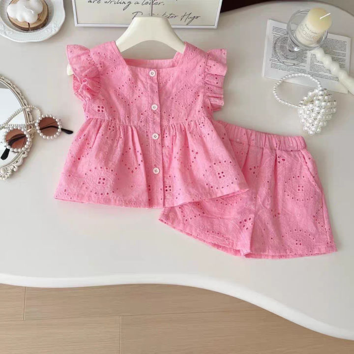 New%20Korean%20Style%20Girls'%20Summer%20Pink%20Cotton%20Suit%20Baby%20Hollow%20Small%20Flying%20Sleeve%20Top%20+%20Shorts%20Two-Piece%20Sweet%20Baby%20Girl%20Suit%20-%20Image%202