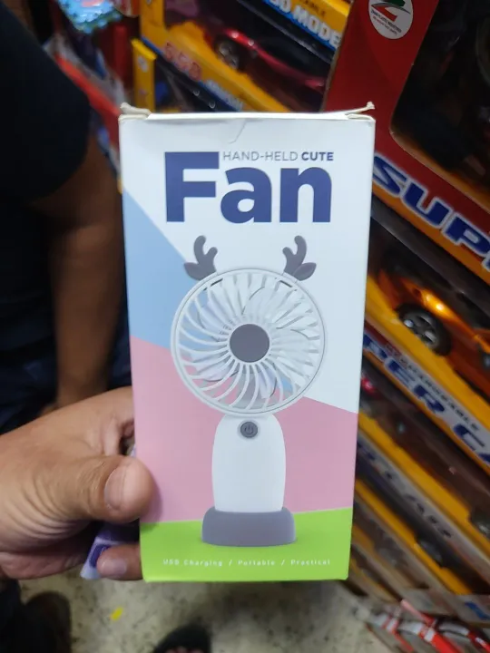 Rechargeable%20Foldable%20Fan%20Low%20Noise%20Portable%20Folding%20Fan%20-%20Image%205