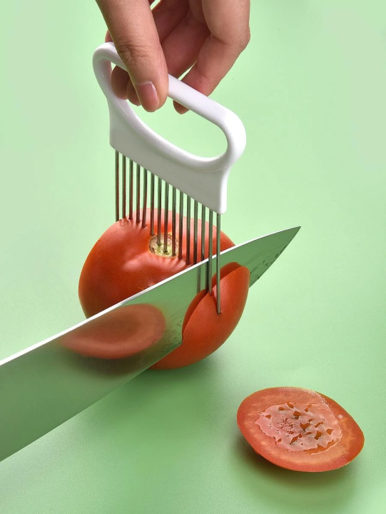 Effortlessly%20Slice%20Onions%20with%20this%201pc%20Colorful%20Onion%20Slicer%20Kitchen%20stainless%20steel%20potato%20chip%20onion%20holder%20-%20Image%205