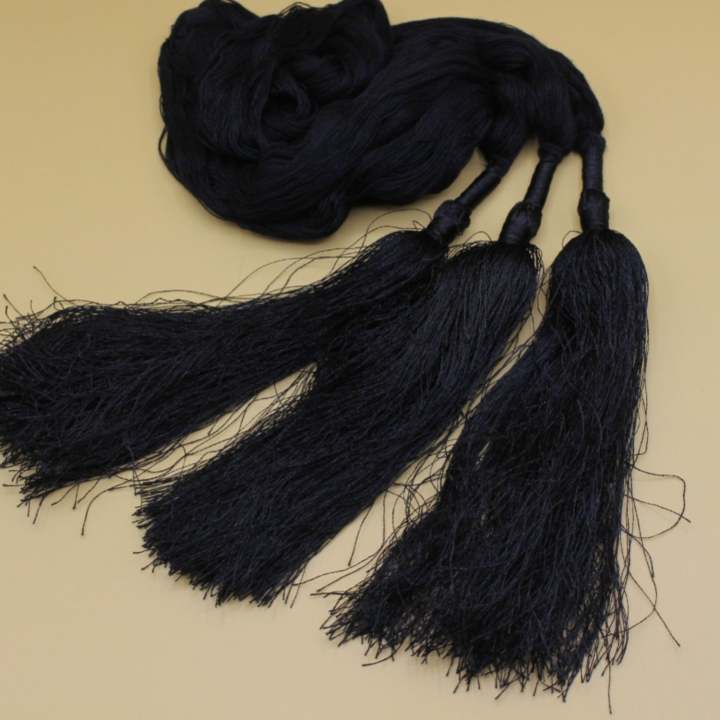 Simple Paranda Simple Tessal paranda, Punjabi Paranda, Reshmi hair extensions ...