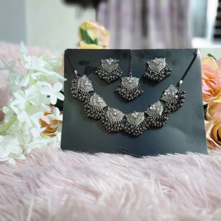 indian%20tikli%20set%20earrings%20for%20girls%203%20-%20Image%202