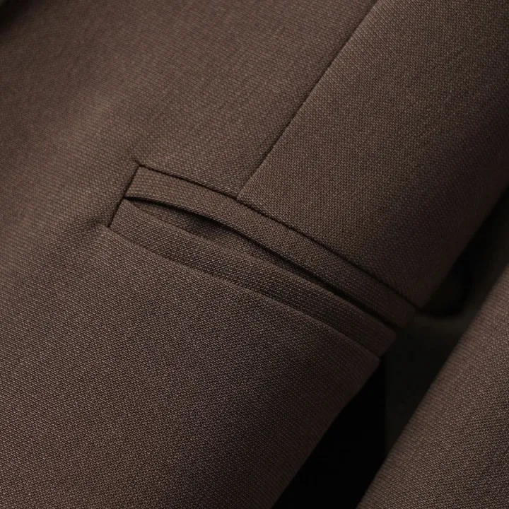 Brown%20Blazer%20for%20Women%20Spring%20and%20Autumn%20Workplace%20Style%20Versatile%20Casual,%20Long-Sleeved%20Small%20Suit%20Jacket%20-%20Image%204