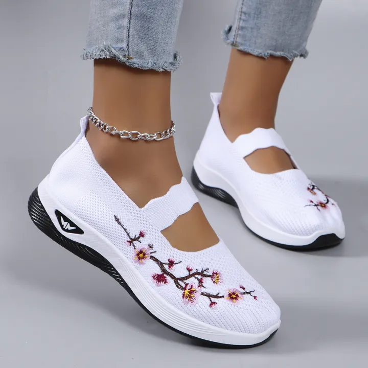Women's%20summer%20breathable%20mesh%20flat%20shoes%20women's%20shoes%20casual%20sports%20shoes,%20clearance%20free%20shipping%20-%20Image%206