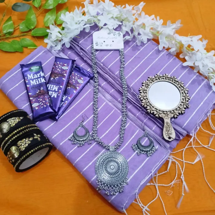 Premium%20Saree%20Combo%20Set%20for%20Women%20%E2%80%93%20Half%20Silk%20Chumki%20with%20Matching%20Accessories%20-%20Image%207