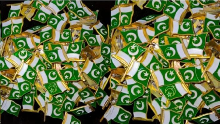 Pakistan%20Badges%20100%20pcs%20Pakistan%20Flag%20Metal%20Badge%2014%20August%20Badge%20premium%20Quality%20Badges%20Azadi%20Badges%20Pakistan%20Badge%20in%20very%20Cheap%20price%20-%20Image%202