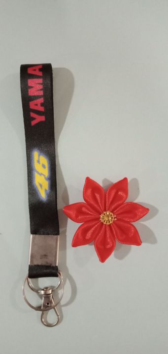 key chain in yamaha bick